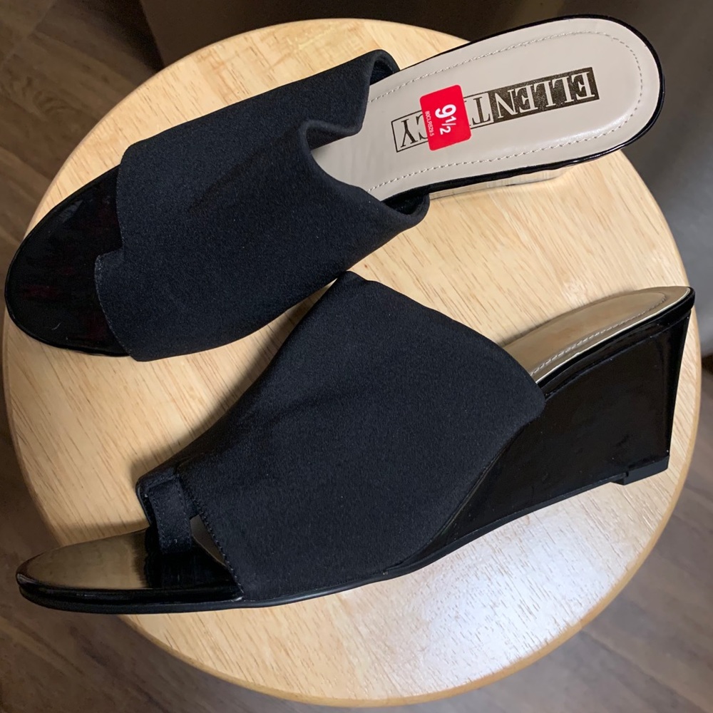 Shoes - Picture 1 of 4